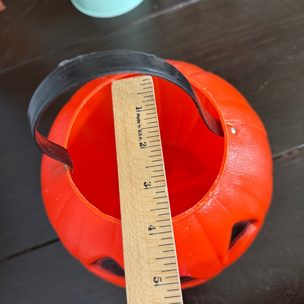 Vtg 1980 Empire Carolina Pumpkin Jack-O-Lantern 8" Blow Mold Candy Pail Bucket - Picture 9 of 10
